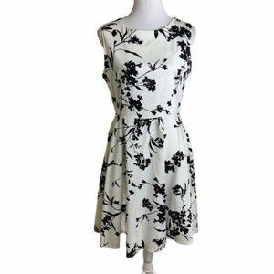 Mute Lamb White Black Floral Sleeveless Dress